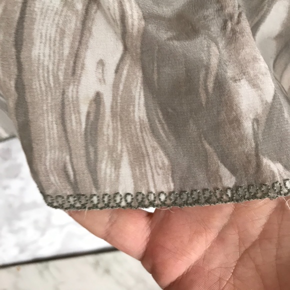 ARITZIA WILFRED 100% SILK KIMONO MARBLE PRINT GREY - Picture 5 of 7